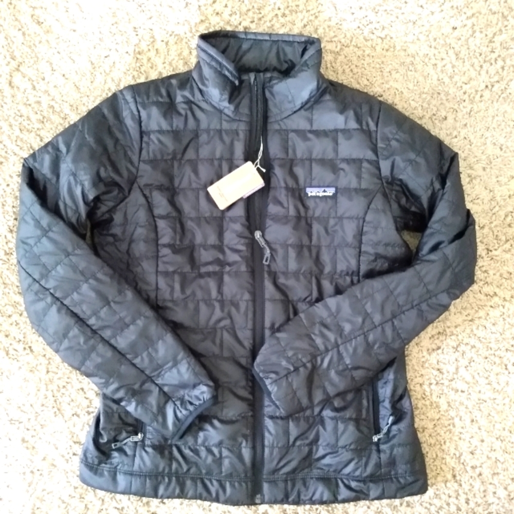 Patagonia women's nano puff jacket